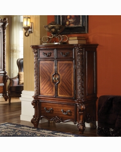 Vendome Chest