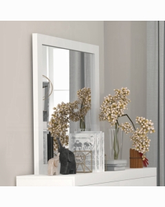 Casilda Mirror