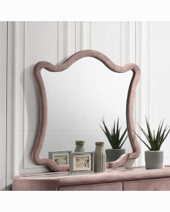 Salonia Mirror