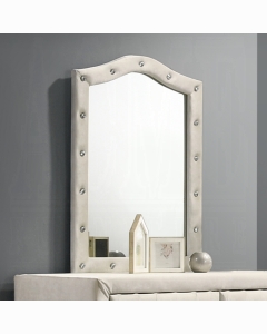 Reggie Mirror