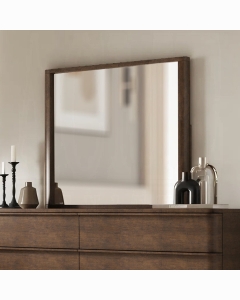 Zoey Mirror