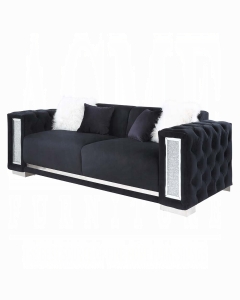 Trislar Sofa W/4 Pillows (Same 52525)